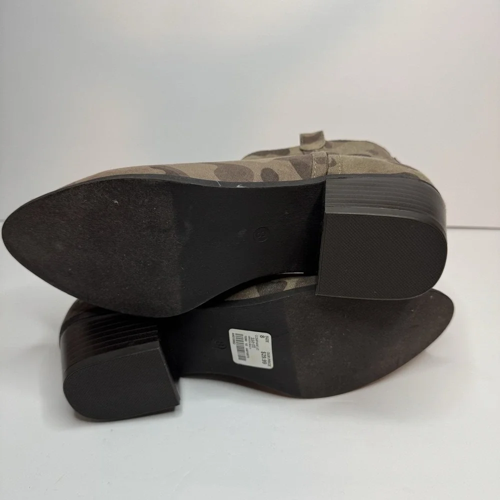 Comfort est 1946 Camo Print‎ Western Ankle Bootie women's size 8